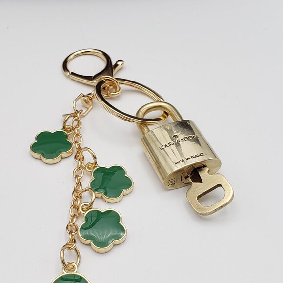 Authentic Louis Vuitton Lock & Key with Unbranded Flower Charm, Keychain - Picture 6 of 13